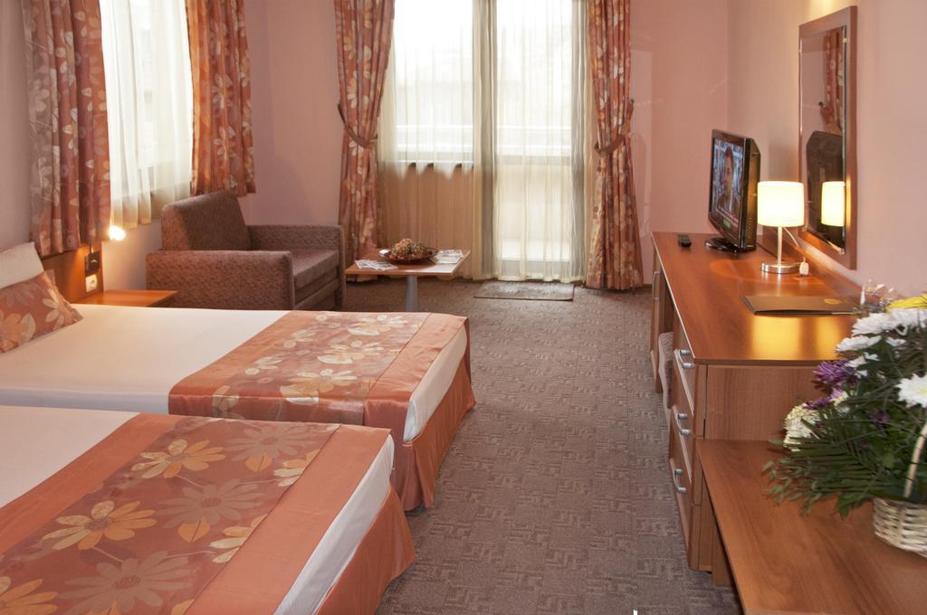 Hotel Real Plovdiv Ruang foto