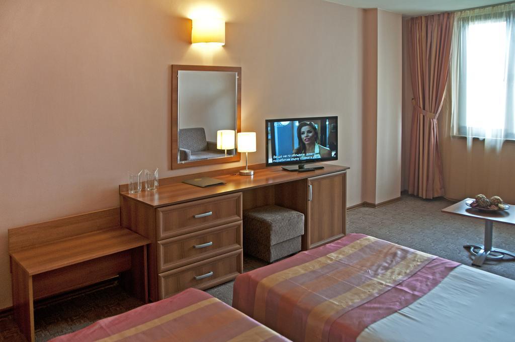 Hotel Real Plovdiv Ruang foto