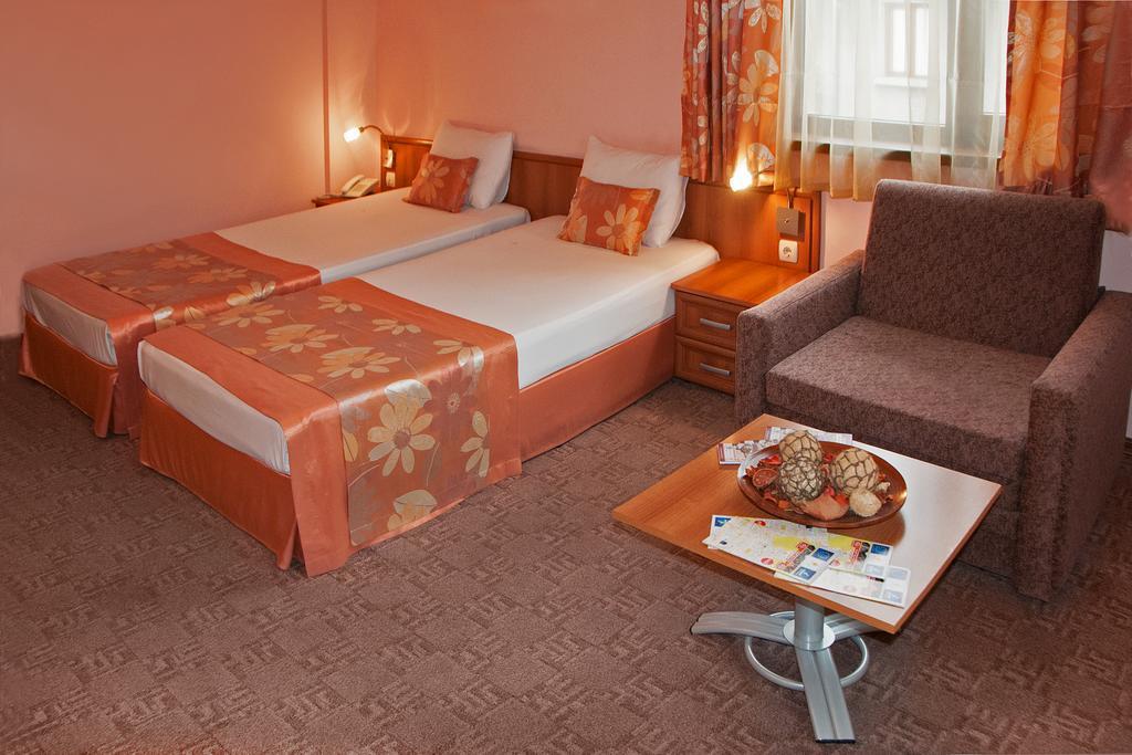 Hotel Real Plovdiv Ruang foto