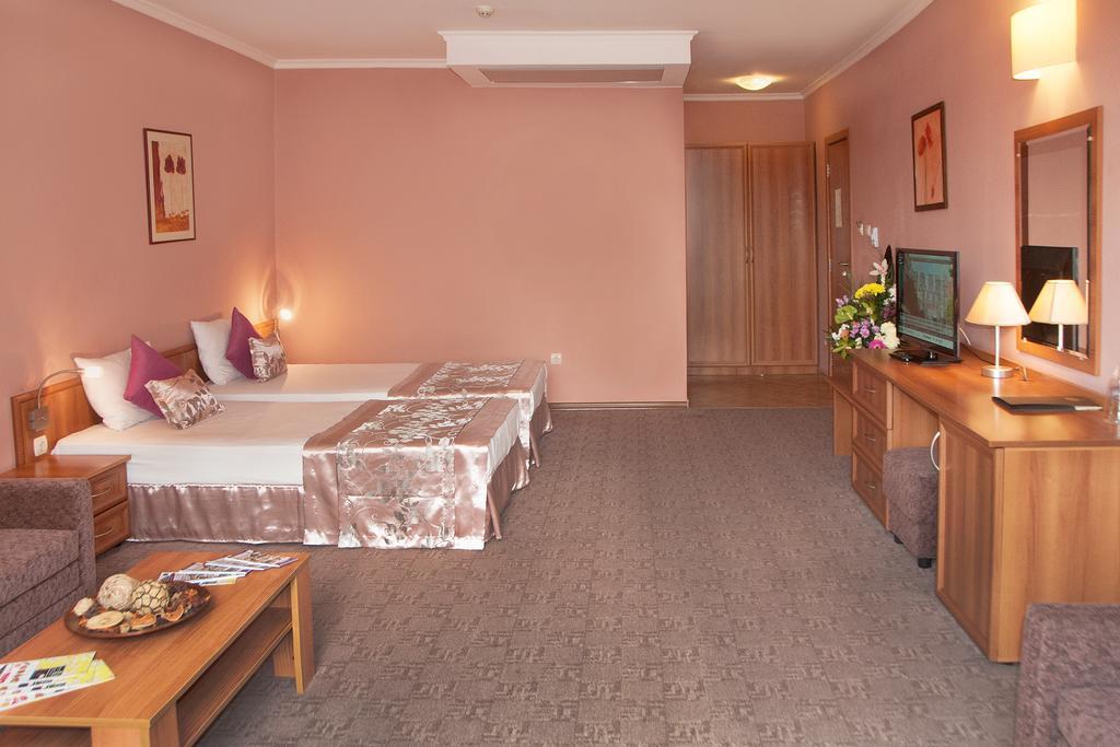Hotel Real Plovdiv Ruang foto