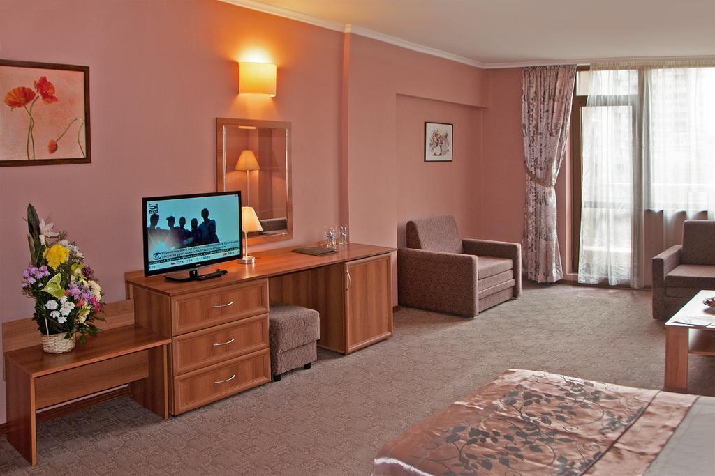 Hotel Real Plovdiv Ruang foto