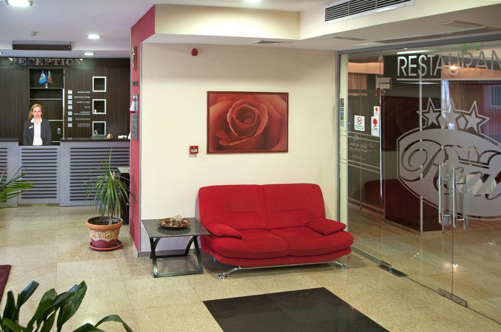 Hotel Real Plovdiv Bagian luar foto