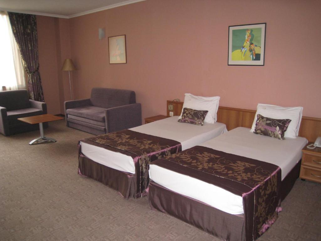 Hotel Real Plovdiv Ruang foto